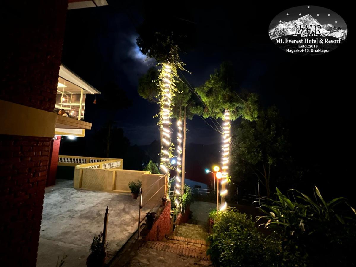 Mount Everest Hotel & Resort Nagarkot Exterior foto