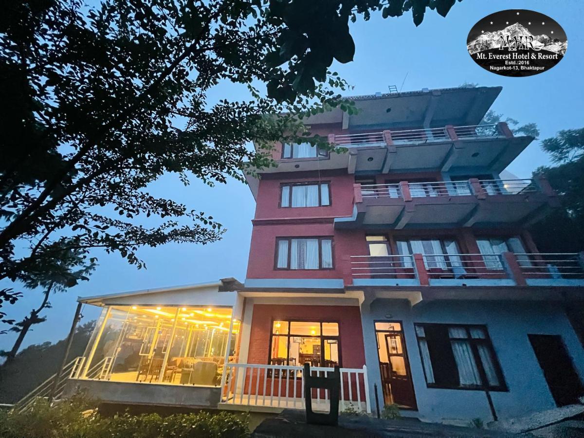 Mount Everest Hotel & Resort Nagarkot Exterior foto
