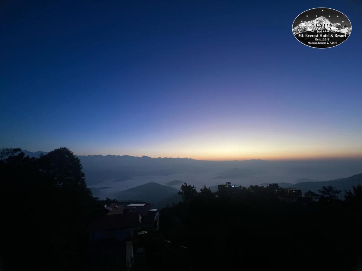 Mount Everest Hotel & Resort Nagarkot Exterior foto